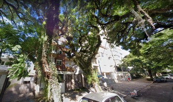 Imagem de fundo do condomínio Condomínio Villa Serena - São João - Porto Alegre - RS