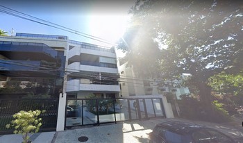 Imagem de fundo do condomínio Condomínio General Guedes Da Fontoura - Barra Da Tijuca - Rio De Janeiro - RJ