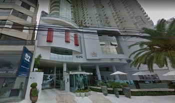 Imagem de fundo do condomínio Condomínio Le Classic Residence - Centro - Balneário Camboriú - SC