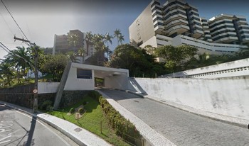 Imagem de fundo do condomínio Condomínio Morro Das Margaridas - Rio Vermelho - Salvador - BA