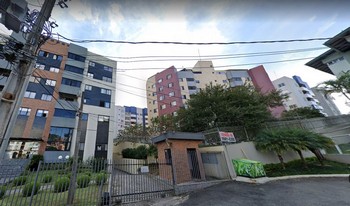 Imagem de fundo do condomínio Condomínio Quintas Do Cabral-bloco I - Edifício Rio Hudson E Bloco Ii Edifício Rio - Mississipi - Curitiba - PR