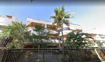 Imagem de fundo do condomínio Condomínio Regis - Barra Da Tijuca - Rio De Janeiro - RJ