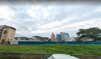 Imagem de fundo do condomínio Condomínio Residência Privilege - Meia Praia - Itapema - SC