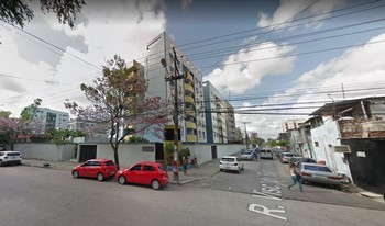 Imagem de fundo do condomínio Condomínio Residêncial 3 Engenhos - Várzea - Recife - PE