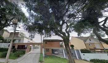 Imagem de fundo do condomínio Condomínio Residêncial Catalina - água Verde - Curitiba - PR