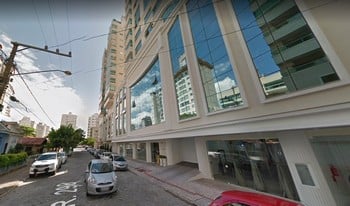 Imagem de fundo do condomínio Condomínio Residêncial E Comercial Residêncial Vivace - Meia Praia - Itapema - SC