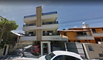 Imagem de fundo do condomínio Condomínio Residêncial Estoril - Bombas - Bombinhas - SC