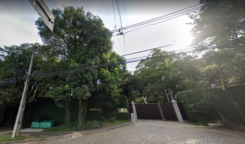 Imagem de fundo do condomínio Condomínio Residêncial Greenville - Campo Comprido - Curitiba - PR