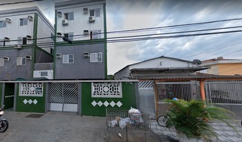 Imagem de fundo do condomínio Condomínio Residêncial Maria Cecília - Parque São Vicente - São Vicente - SP