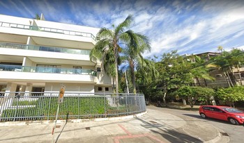 Imagem de fundo do condomínio Condomínio Residêncial Rosa Dos Ventos - Recreio Dos Bandeirantes - Rio De Janeiro - RJ