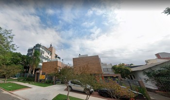 Imagem de fundo do condomínio Condomínio Residêncial Ten Houses - Chácara Das Pedras - Porto Alegre - RS