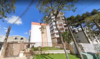 Imagem de fundo do condomínio Condomínio Saint Dessire - Bacacheri - Curitiba - PR