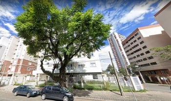 Imagem de fundo do condomínio Condomínio Saint Michel - Cajuru - Curitiba - PR