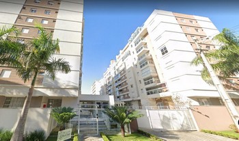 Imagem de fundo do condomínio Condomínio Silva Jardins - Rebouças - Curitiba - PR