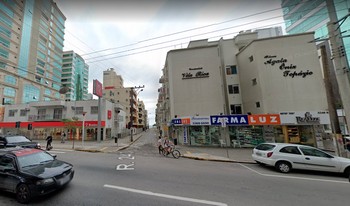 Imagem de fundo do condomínio Condomínio Vila Rica - Meia Praia - Itapema - SC