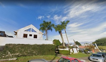 Imagem de fundo do condomínio Condomínio Villaggio Ferrara - Cabral - Curitiba - PR