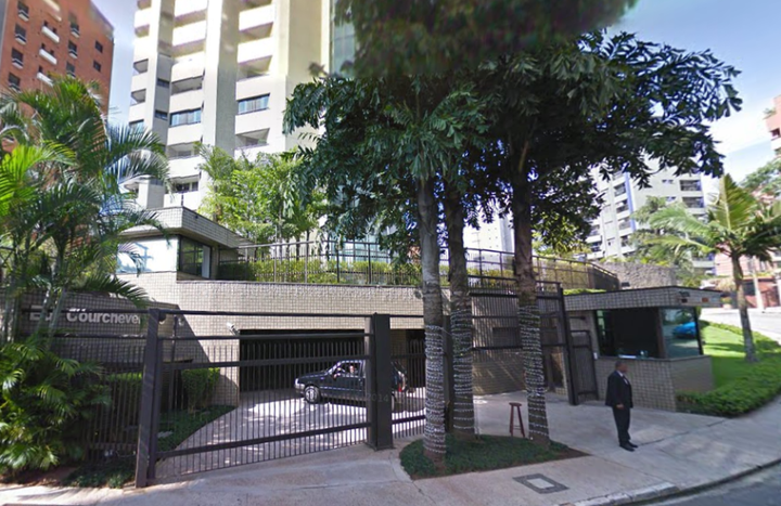 Imagem de fundo do condomínio Condomínio Courchevel - Real Parque - São Paulo - SP