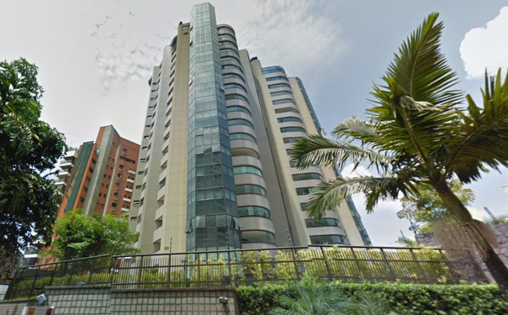 Imagem de fundo do condomínio Condomínio Courchevel - Real Parque - São Paulo - SP