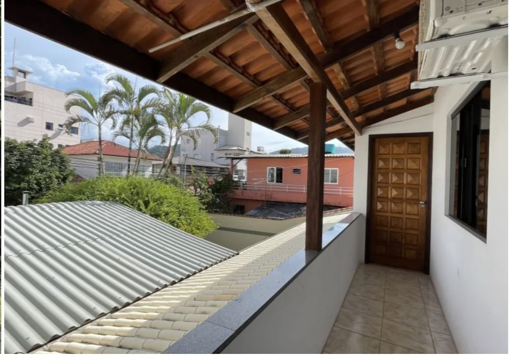 Imagem Sobrado com 5 Quartos à Venda, 132 m²em Nações - Balneário Camboriú