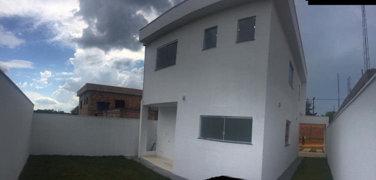 Imagem Sobrado com 3 Quartos à Venda,  em Tarumã - Manaus