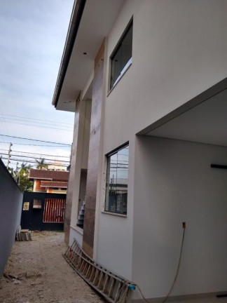 Imagem Sobrado com 4 Quartos à Venda, 137 m² em Bom Retiro - Joinville