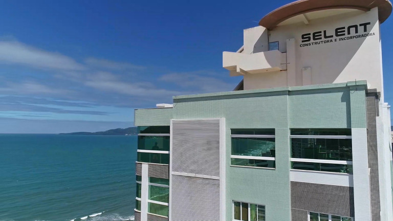 Imagem Apartamento com 3 Quartos à Venda, 260 m² em Meia Praia - Itapema