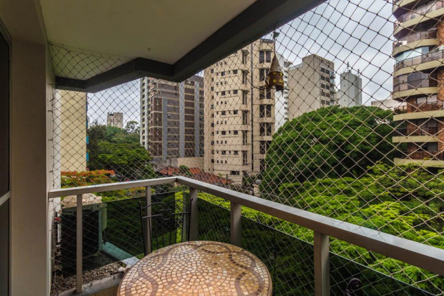 Imagem Flat com 2 Quartos à Venda ou Locação, 60 m² em Vila Nova Conceição - São Paulo