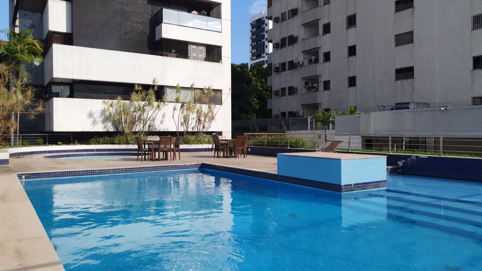 Imagem Apartamento com 4 Quartos à Venda, 178 m²em Batista Campos - Belém