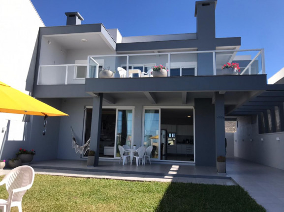 Imagem Casa com 5 Quartos à Venda, 120 m² em Capão Novo - Capão da Canoa