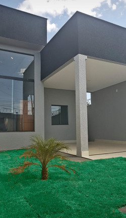 Imagem Casa com 3 Quartos à Venda,  em Parque João Braz - Cidade Industrial - Goiânia