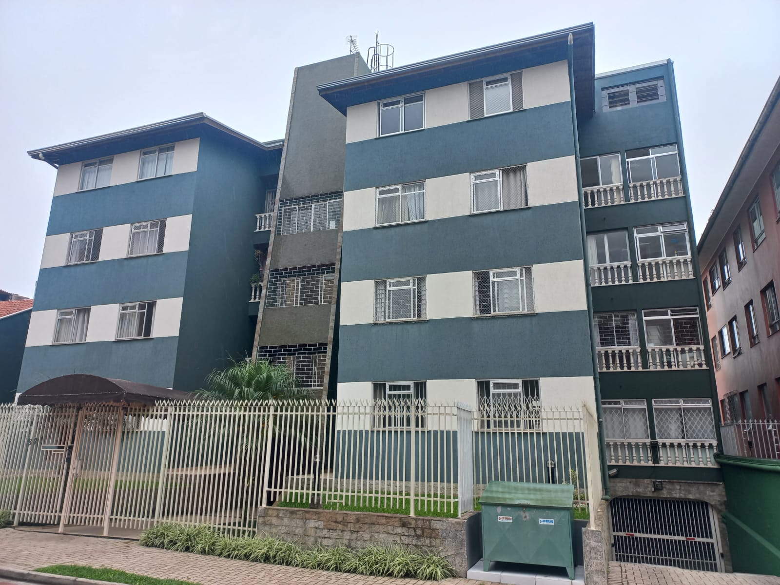 Imagem Apartamento com 2 Quartos à Venda, 57 m²em Água Verde - Curitiba