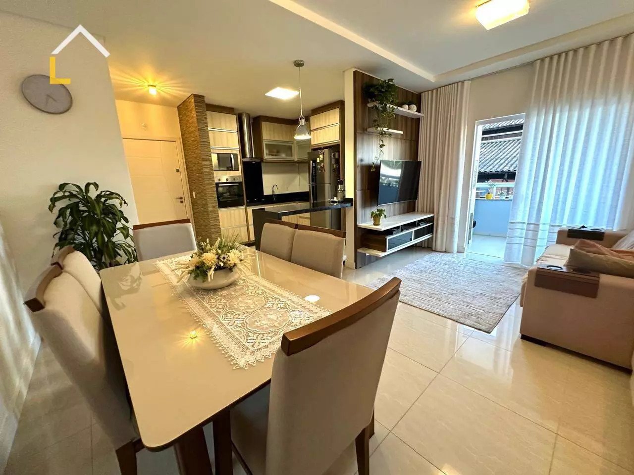 Foto do imóvel Apartamento com 3 Quartos à Venda, 98 m² em Floresta - Joinville