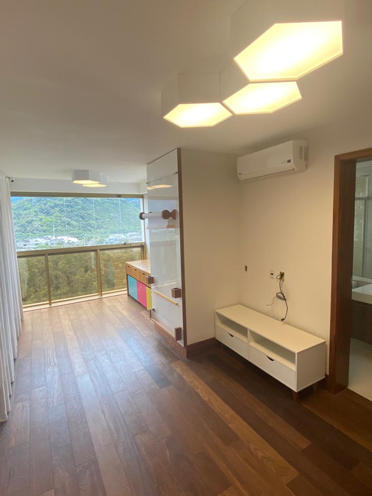Imagem Apartamento com 4 Quartos à Venda, 217 m²em Barra da Tijuca - Rio de Janeiro