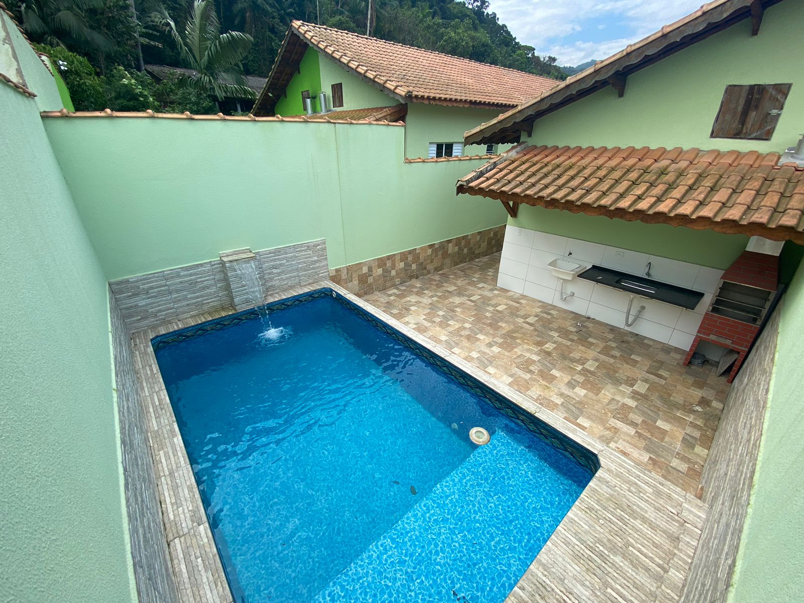 Foto do imóvel Casa com 2 Quartos à Venda, 76 m²em Pedreira - Mongaguá