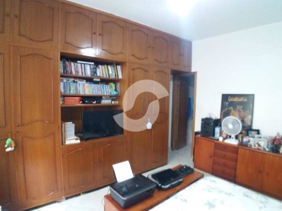 Imagem Apartamento com 4 Quartos à Venda, 222 m² em Icaraí - Niterói