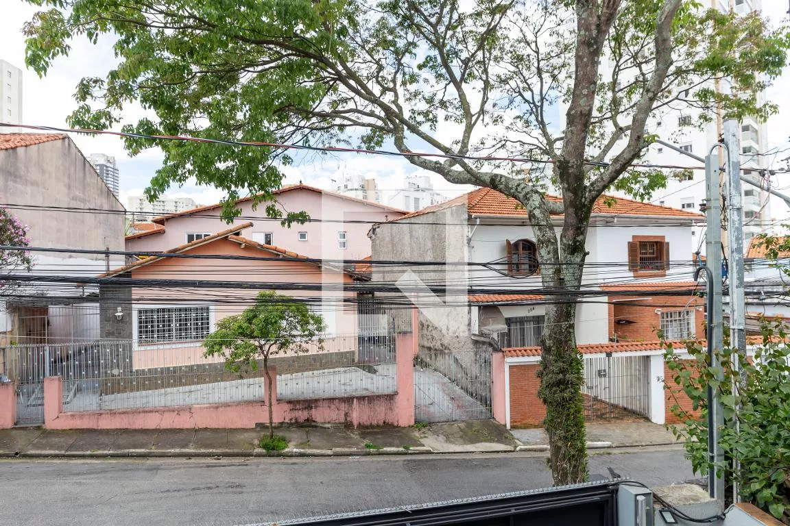 Imagem Casa com 4 Quartos à Venda, 257 m²em Vila Gumercindo - São Paulo