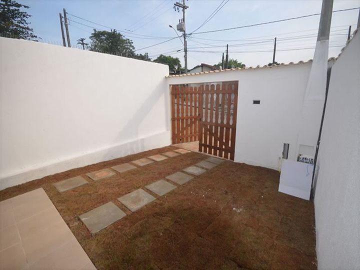 Imagem Casa com 2 Quartos à Venda, 55 m² em Itanhaém