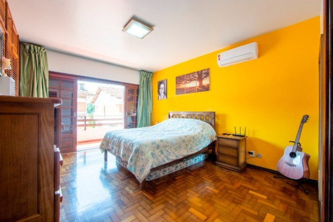 Imagem Casa de Condomínio com 4 Quartos à Venda, 150 m² em Alto - Teresópolis