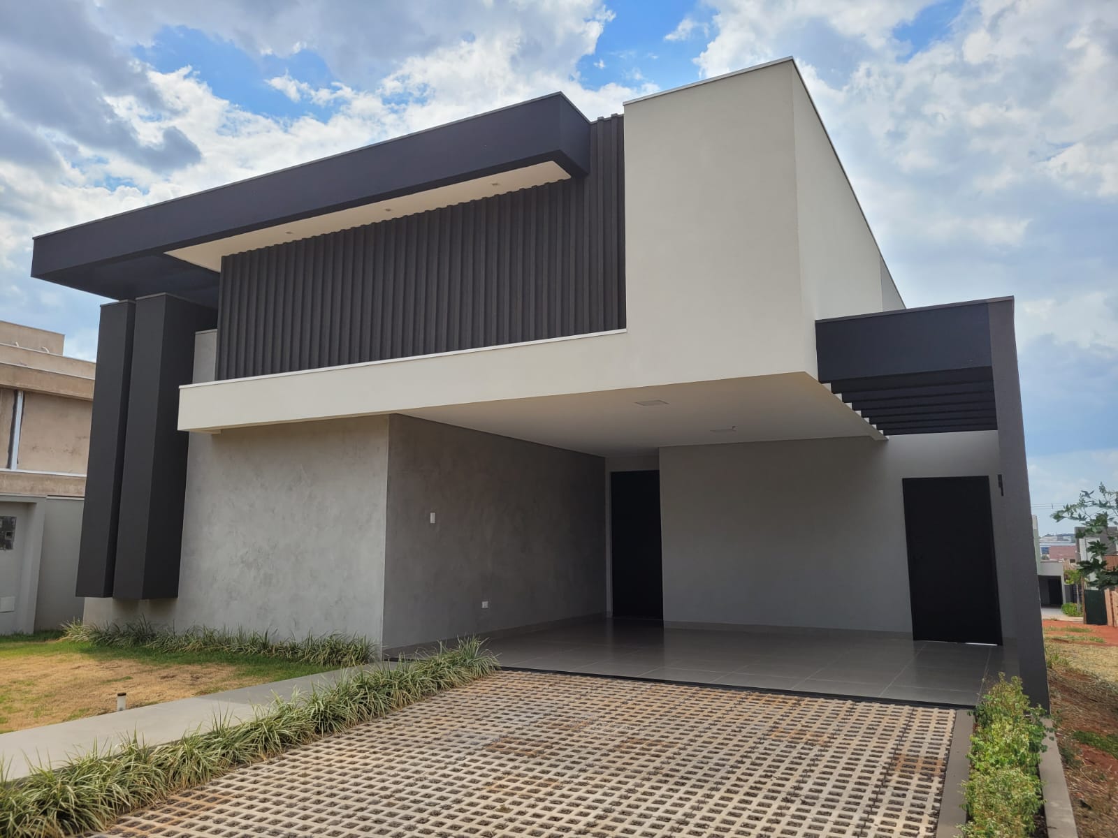 Imagem Casa com 3 Quartos à Venda, 210 m²em Alphaville Campo Grande 3 - Campo Grande