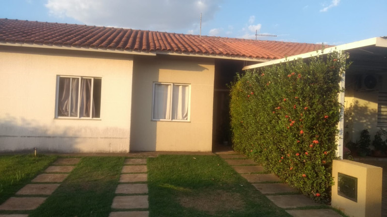 Imagem Casa com 2 Quartos à Venda,  em Jardim Gardênia - Goiânia