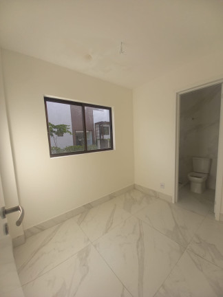 Imagem Casa de Condomínio com 3 Quartos à Venda, 114 m² em Ponta Negra - Natal