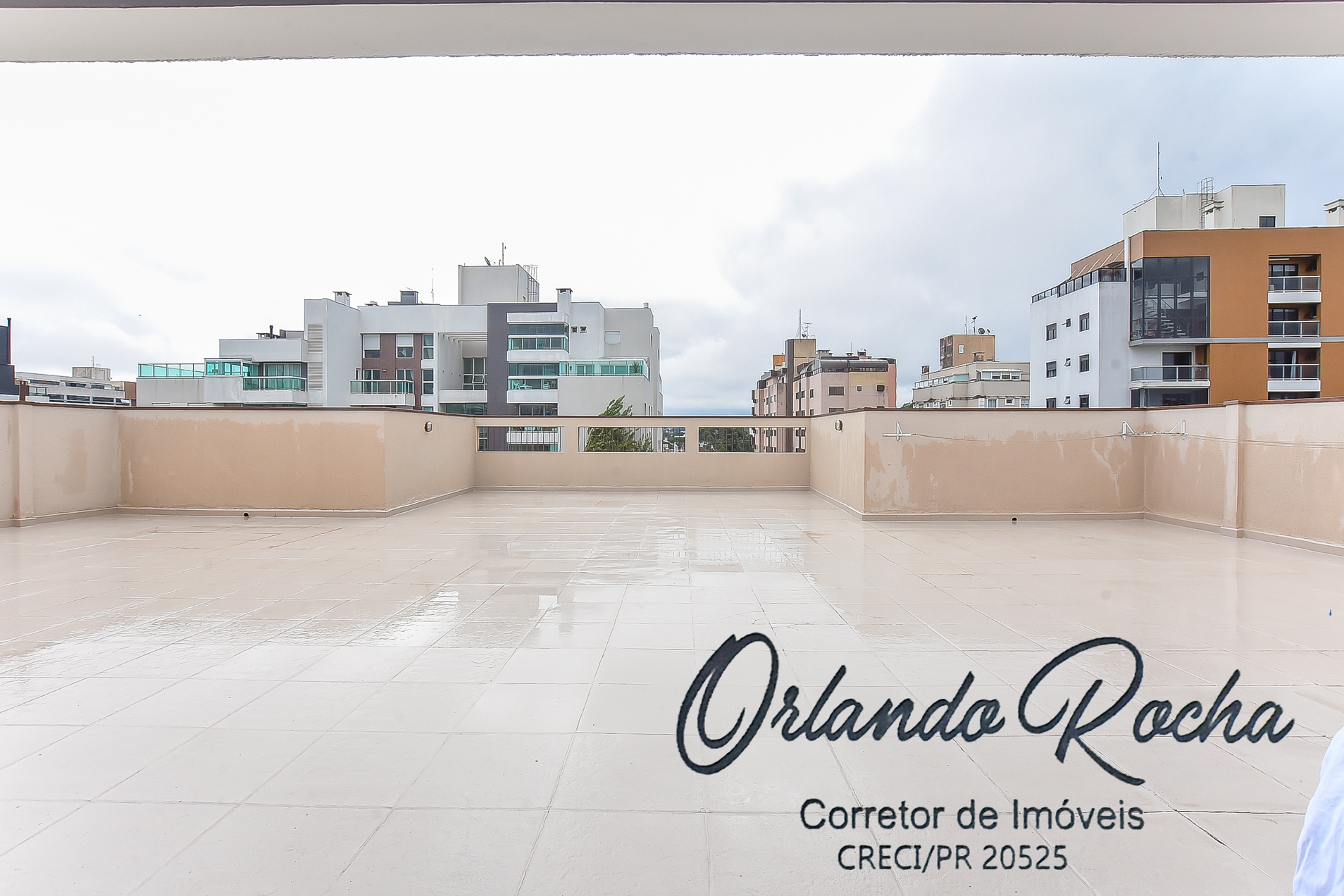 Imagem Apartamento com 3 Quartos à Venda, 81 m²em Ahú - Curitiba