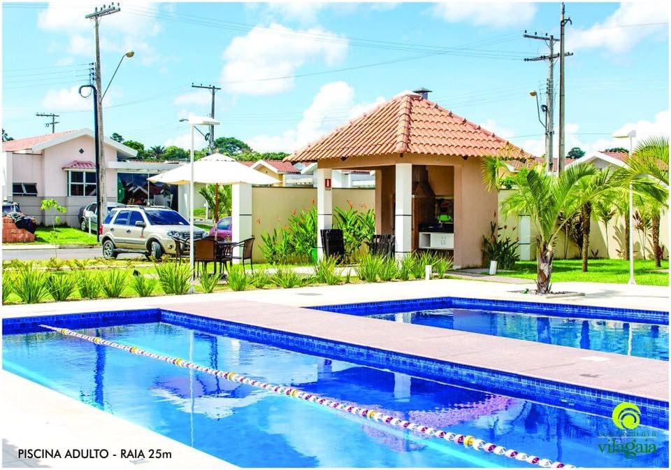 Imagem Casa de Condomínio com 4 Quartos para Alugar, 230 m²em Aleixo - Manaus