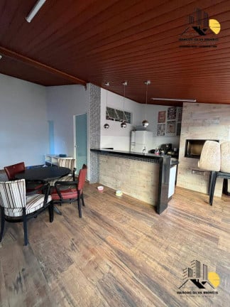 Imagem Casa com 4 Quartos à Venda, 360 m² em Santa Mônica - Uberlândia