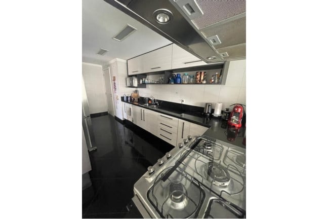 Foto do imóvel Apartamento com 3 Quartos à Venda, 192 m² em Aclimação - São Paulo
