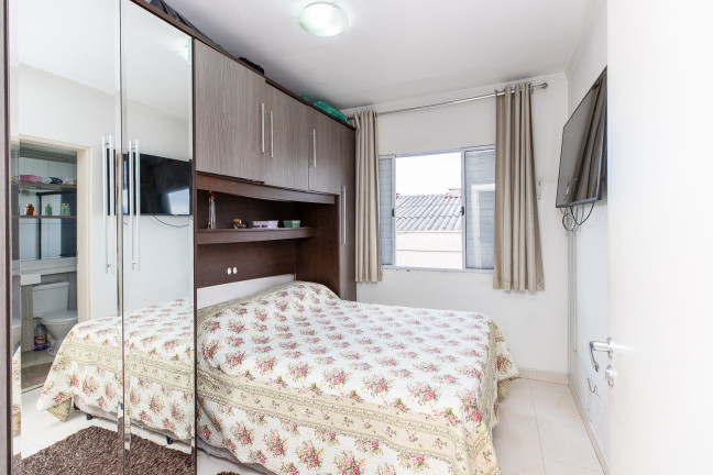 Foto do imóvel Casa com 2 Quartos à Venda, 66 m² em Vila Carmosina - São Paulo