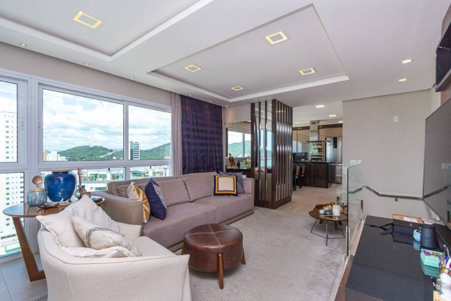 Foto do imóvel Cobertura com 3 Quartos à Venda, 222 m² em Pioneiros - Balneário Camboriú