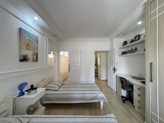 Foto do imóvel Apartamento com 3 Quartos à Venda, 205 m² em Boqueirão - Santos