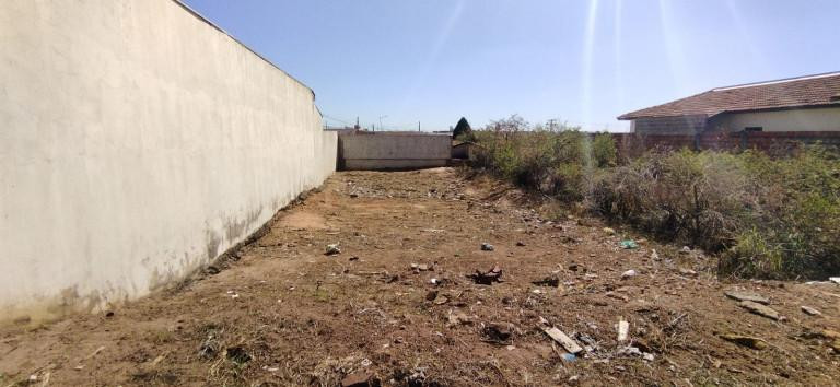 Imagem Terreno à Venda, 220 m² em Jardim Vera Cruz - Monte Alto Imagem Terreno à Venda, 220 m² em Jardim Vera Cruz - Monte Alto
