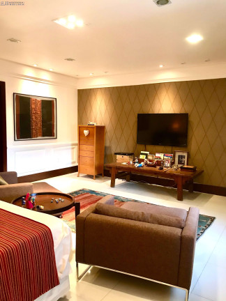Imagem Casa com 6 Quartos para Alugar ou Temporada, 760 m² em Candelária - Natal